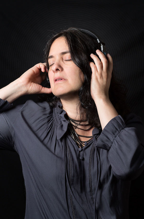 The audio and the ecstasy of Susan Davis, radio and podcast producer | © Matt Giraud Photography